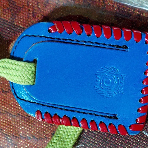 Handcrafted Blue & Red Floral Leather Pendant Necklace - Picture 3 of 5